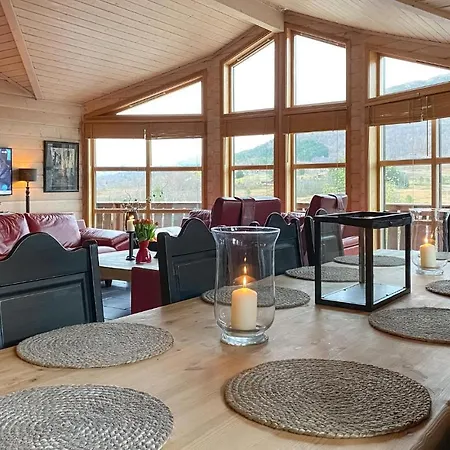 Cozy In Straumgjerde With Sauna * Brunstad