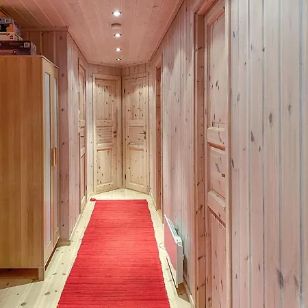 Cozy In Straumgjerde With Sauna Brunstad