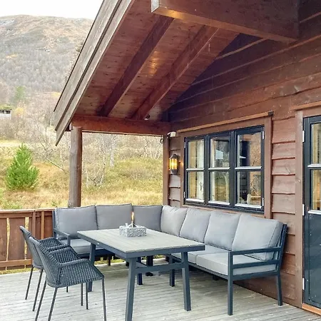 Cozy In Straumgjerde With Sauna * Brunstad